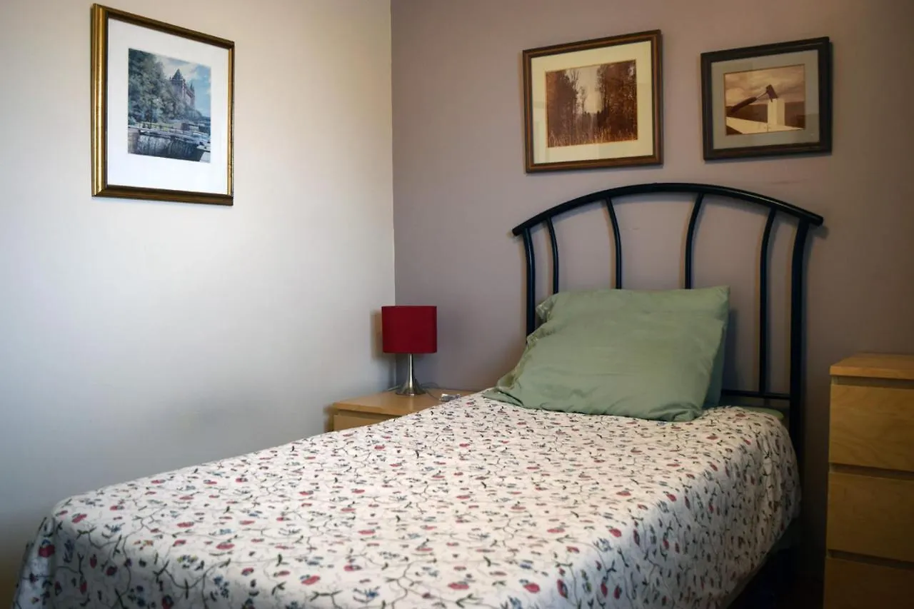 The Dewberry Homestay B&B Edmonton 0*,